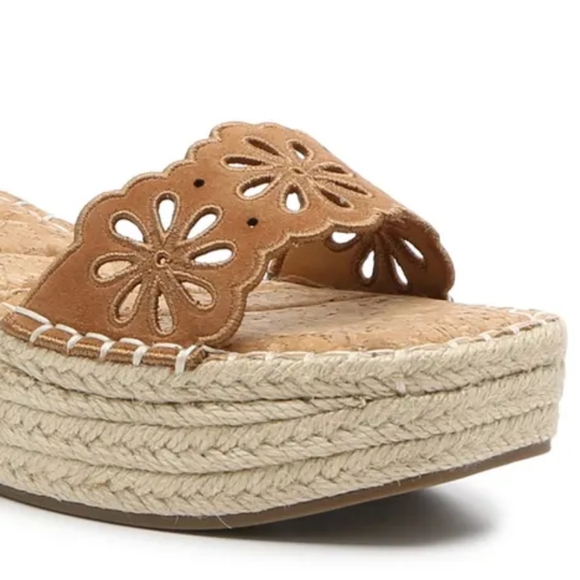 ๐ฃCROWN VINTAGE Fentisa Espadrille in Warmest Buff๐ป Cool beans Sandals - Picture 2 of 8